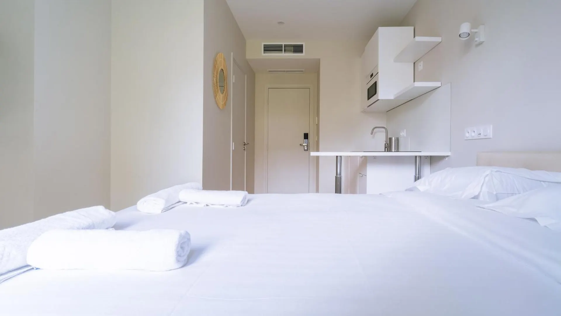 Relaxing Studio Apartment In The Heart Of Paryż